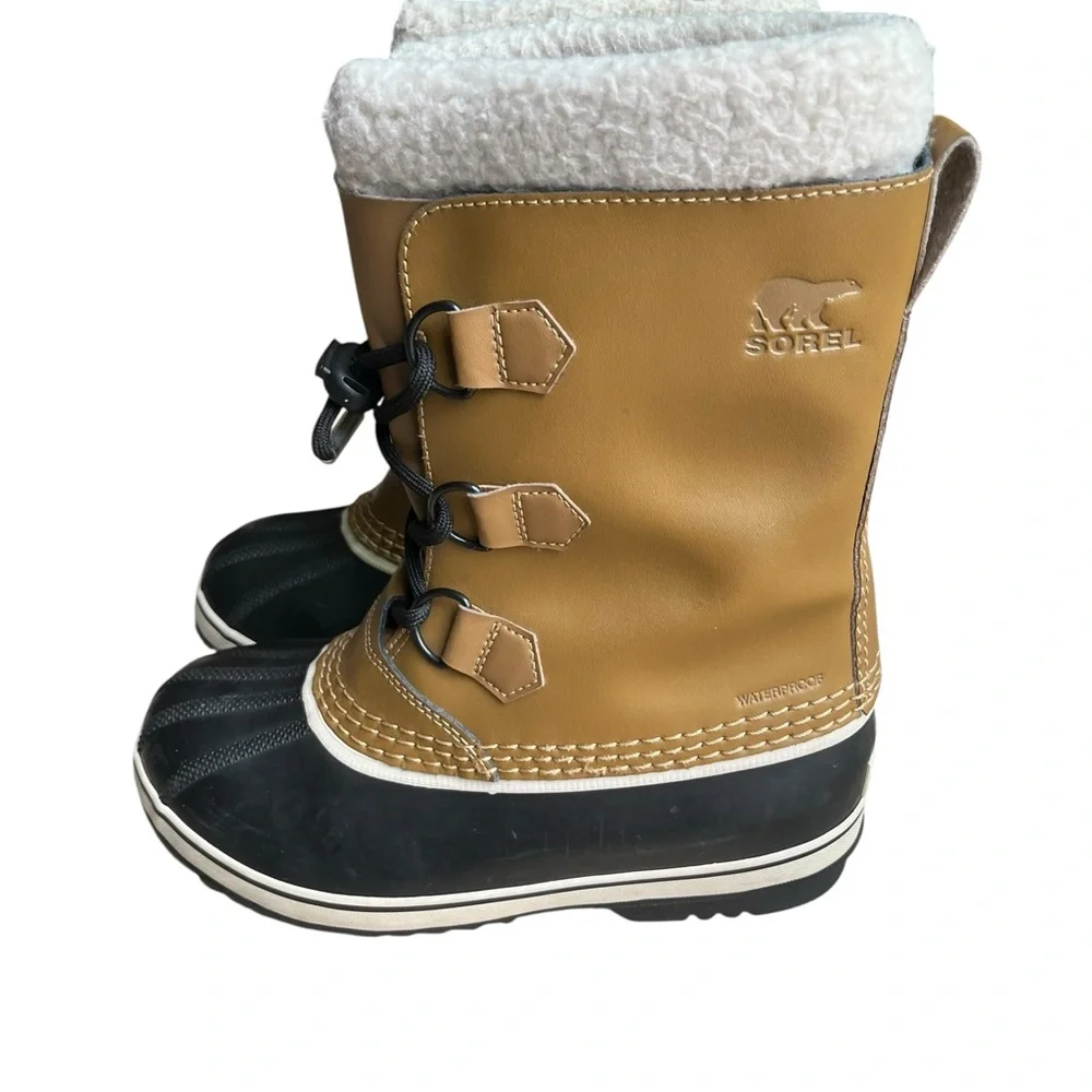 Sorel Brown and Black Snow Boots children’s size 4.
